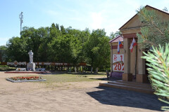 Парк по ул. им. Рахова В.Г. в пос. Дубки